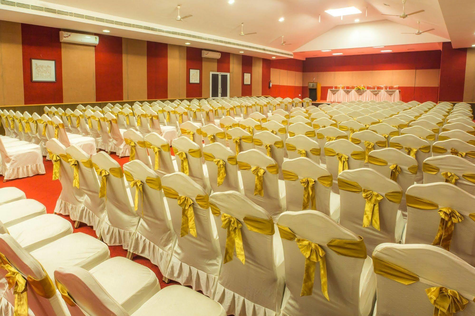 Hotel Rustic Leisures Llp Kochi Zewnętrze zdjęcie